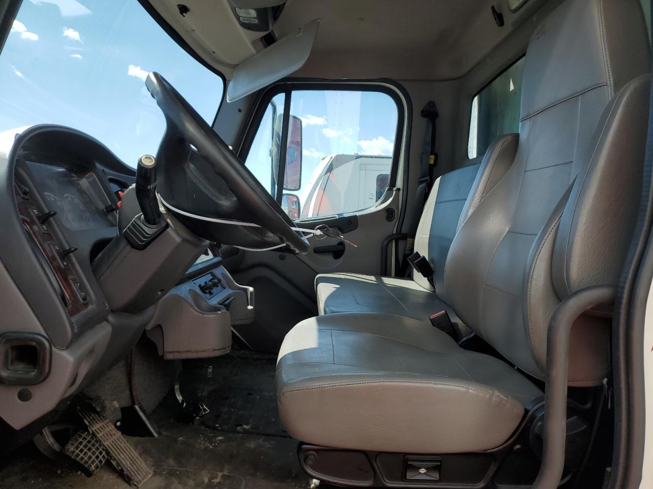 Freightliner M2 106 Med 106 Medium Duty Image 4