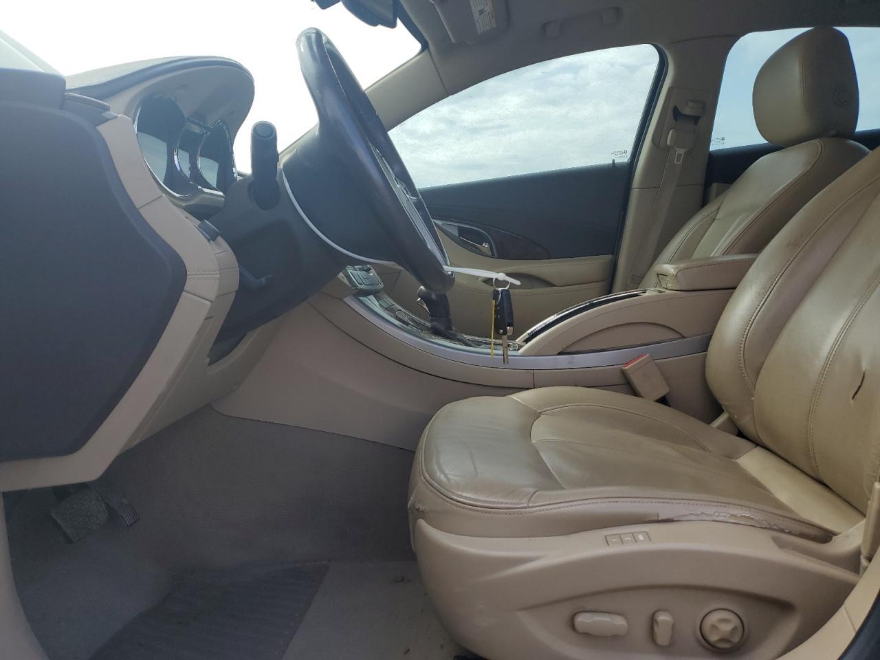 Buick LaCrosse Premium Image 5