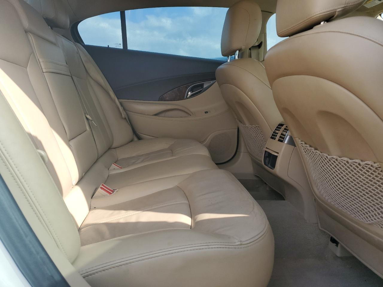 Buick LaCrosse Premium Image 11