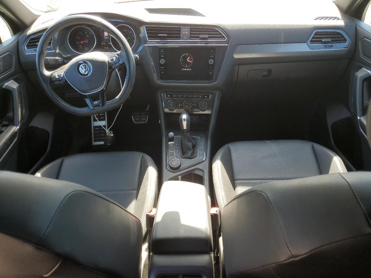 Volkswagen Tiguan Se Image 5