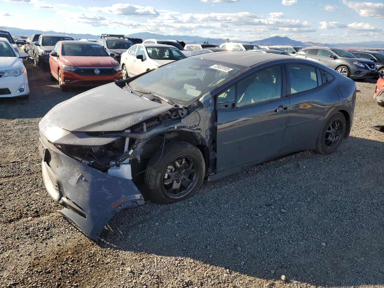 Toyota Prius Le Image 1