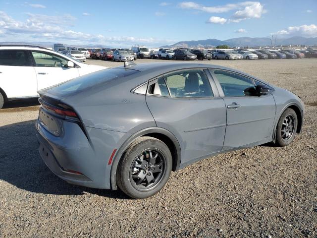 Toyota Prius Le Image 6