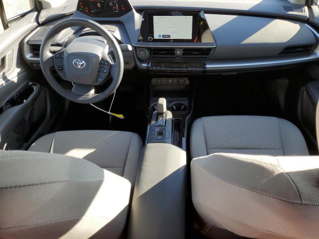 Toyota Prius Le Image 7