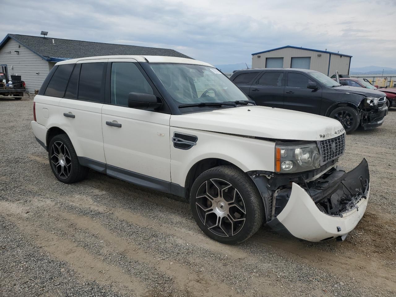 Land Rover Range Rover Supercharged Image 2