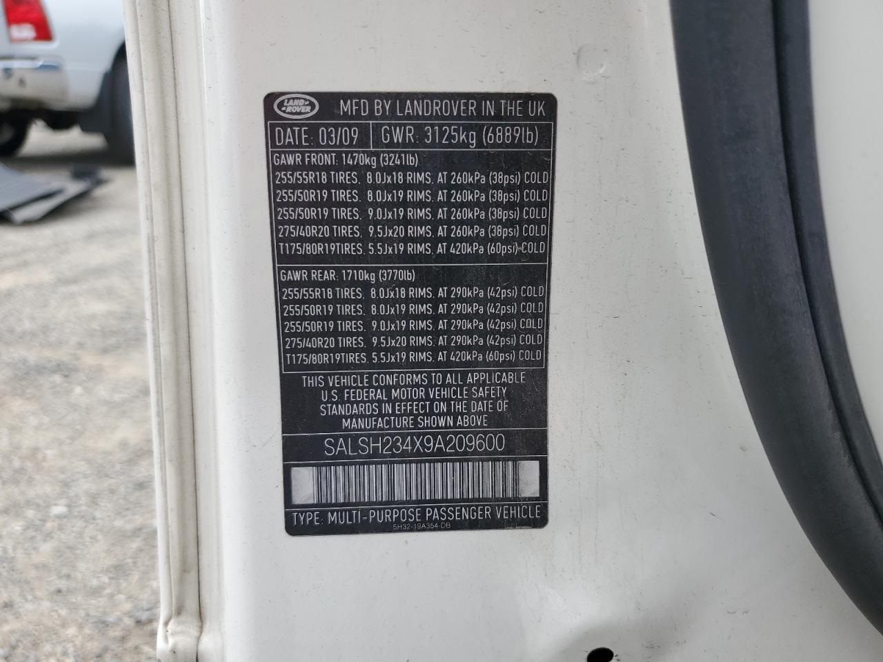 Land Rover Range Rover Supercharged Image 9