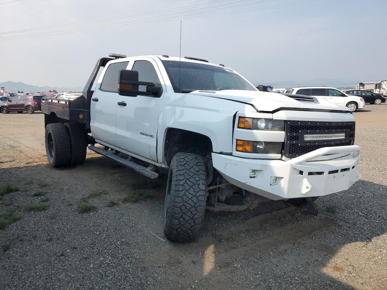 Chevrolet Silverado K3500 Image 4