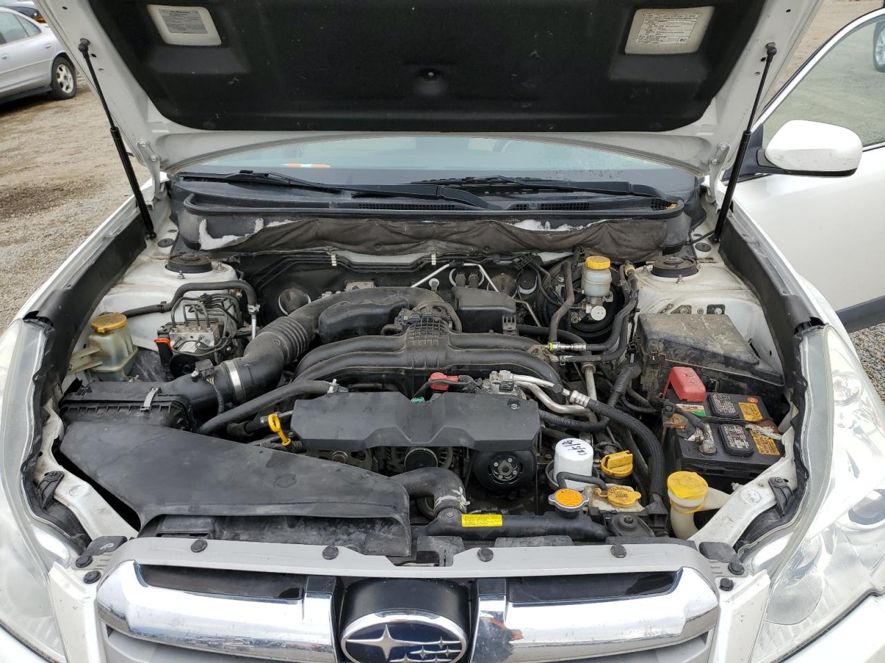 Subaru Outback 2.5i Limited Image 13