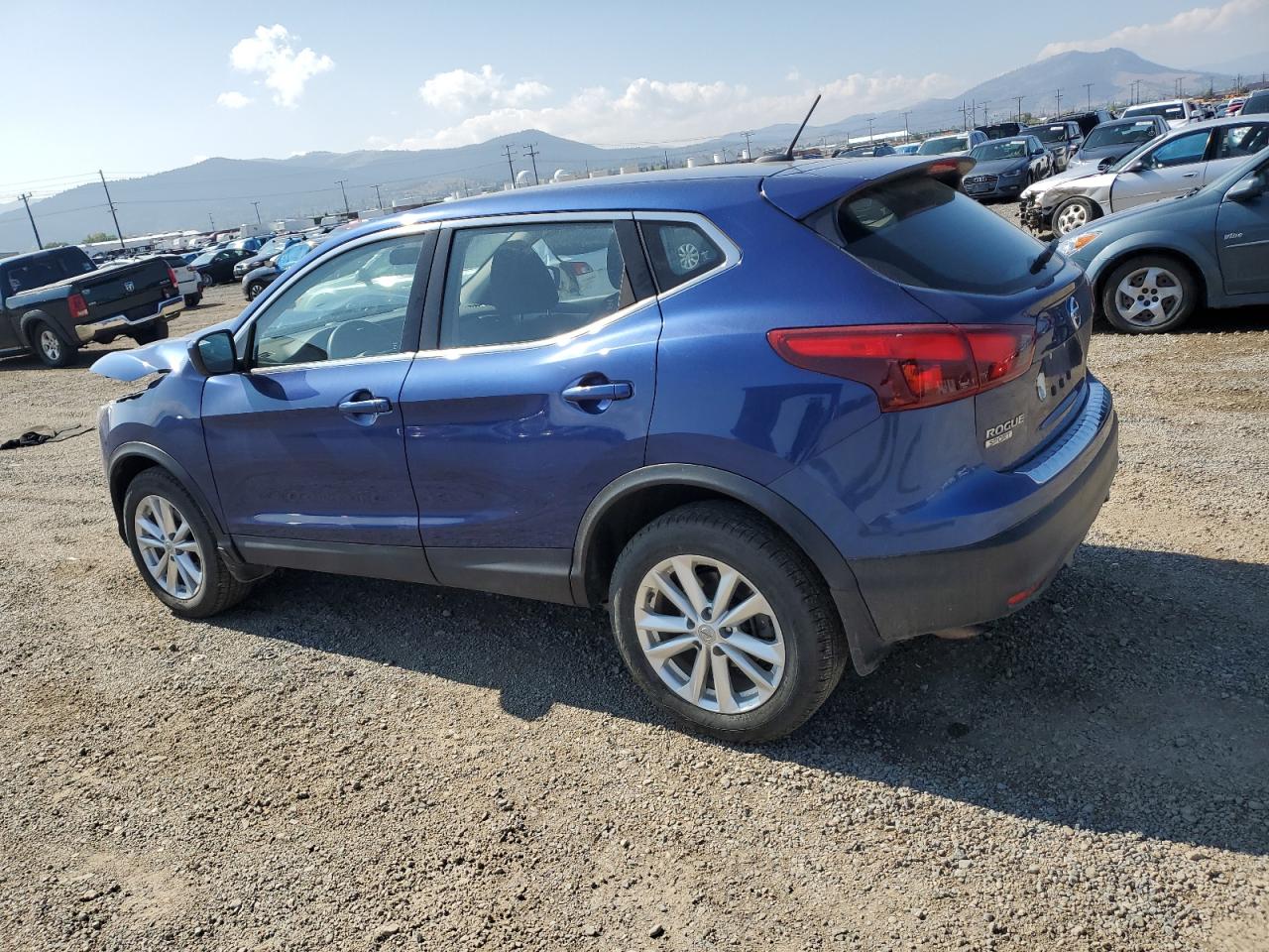 Nissan Rogue S Image 10