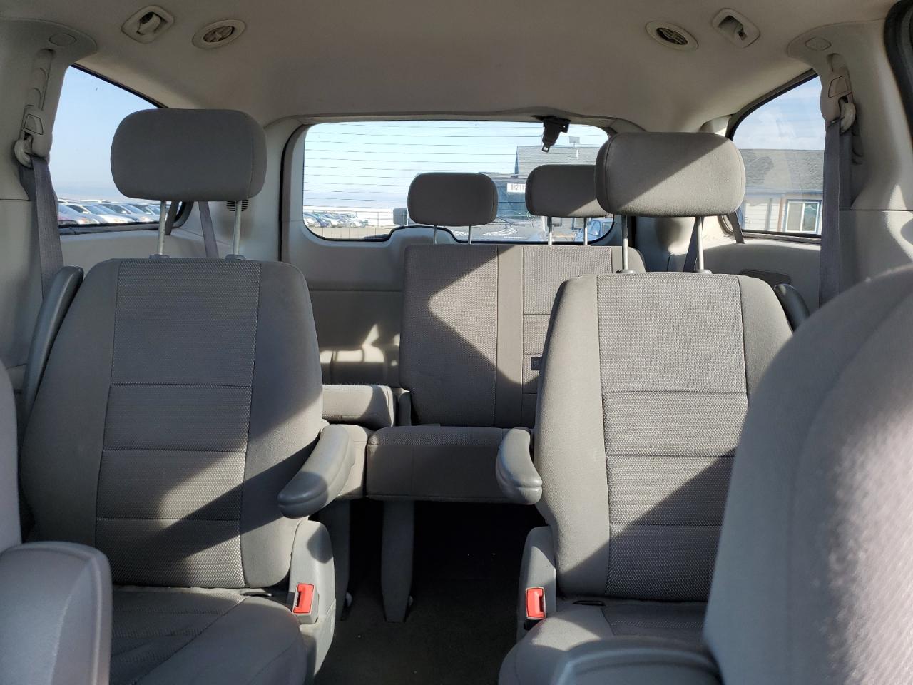 Dodge Caravan Se Image 9