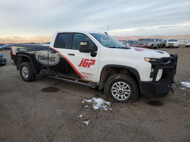Chevrolet Silverado K2500 Heavy Duty Image 12