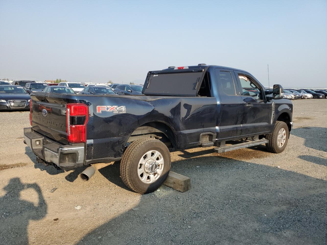 Ford F-350 Super Duty Image 3