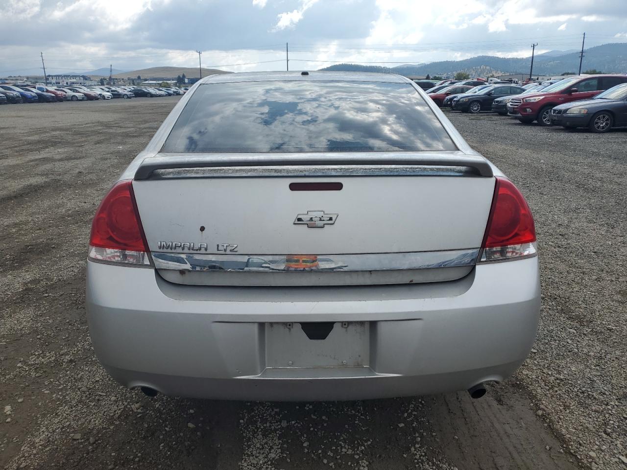 Chevrolet Impala Ltz Image 2