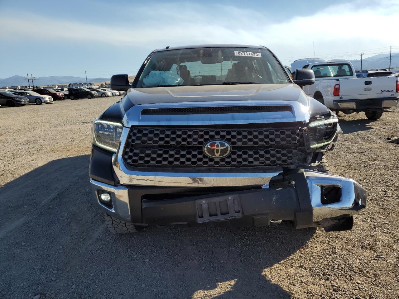 Toyota Tundra Crewmax Sr5 Image 3