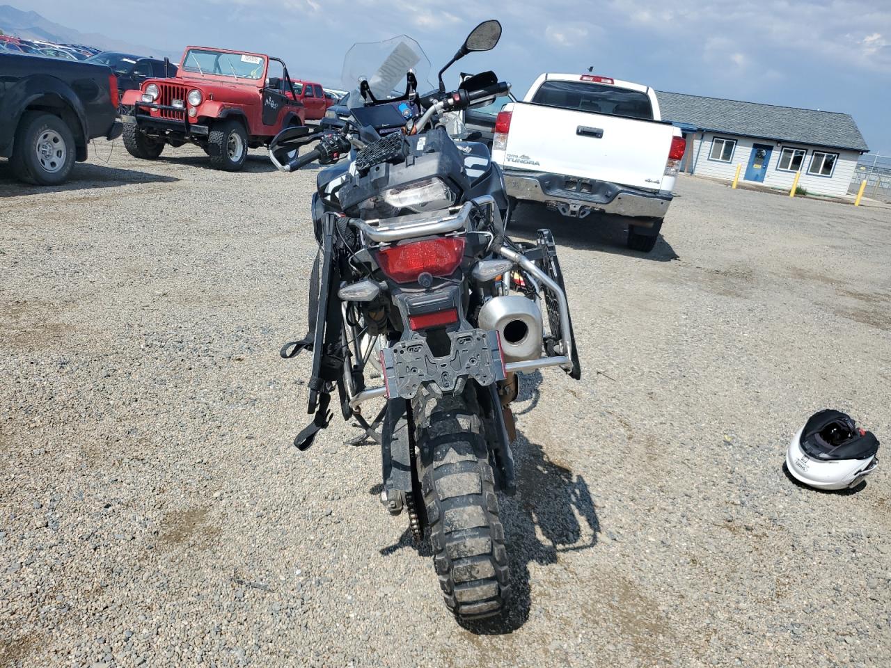 BMW F-series Gs Adventure Image 2