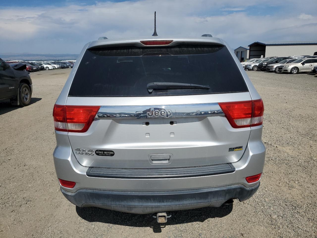 Jeep Grand Cherokee Laredo Image 8