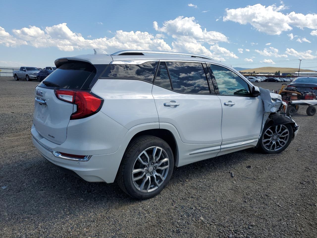 GMC Terrain Denali Image 14