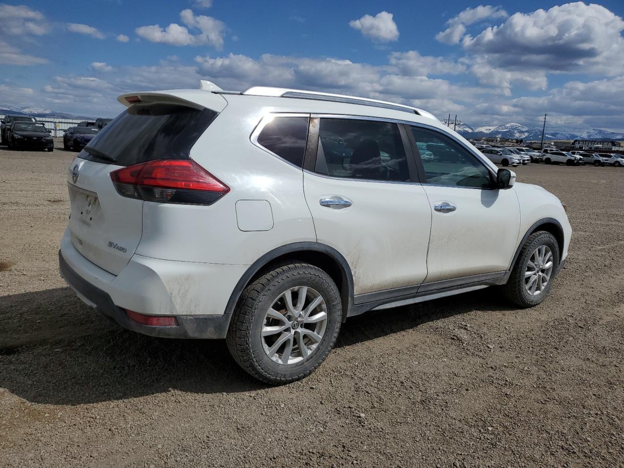 Nissan Rogue S Image 7