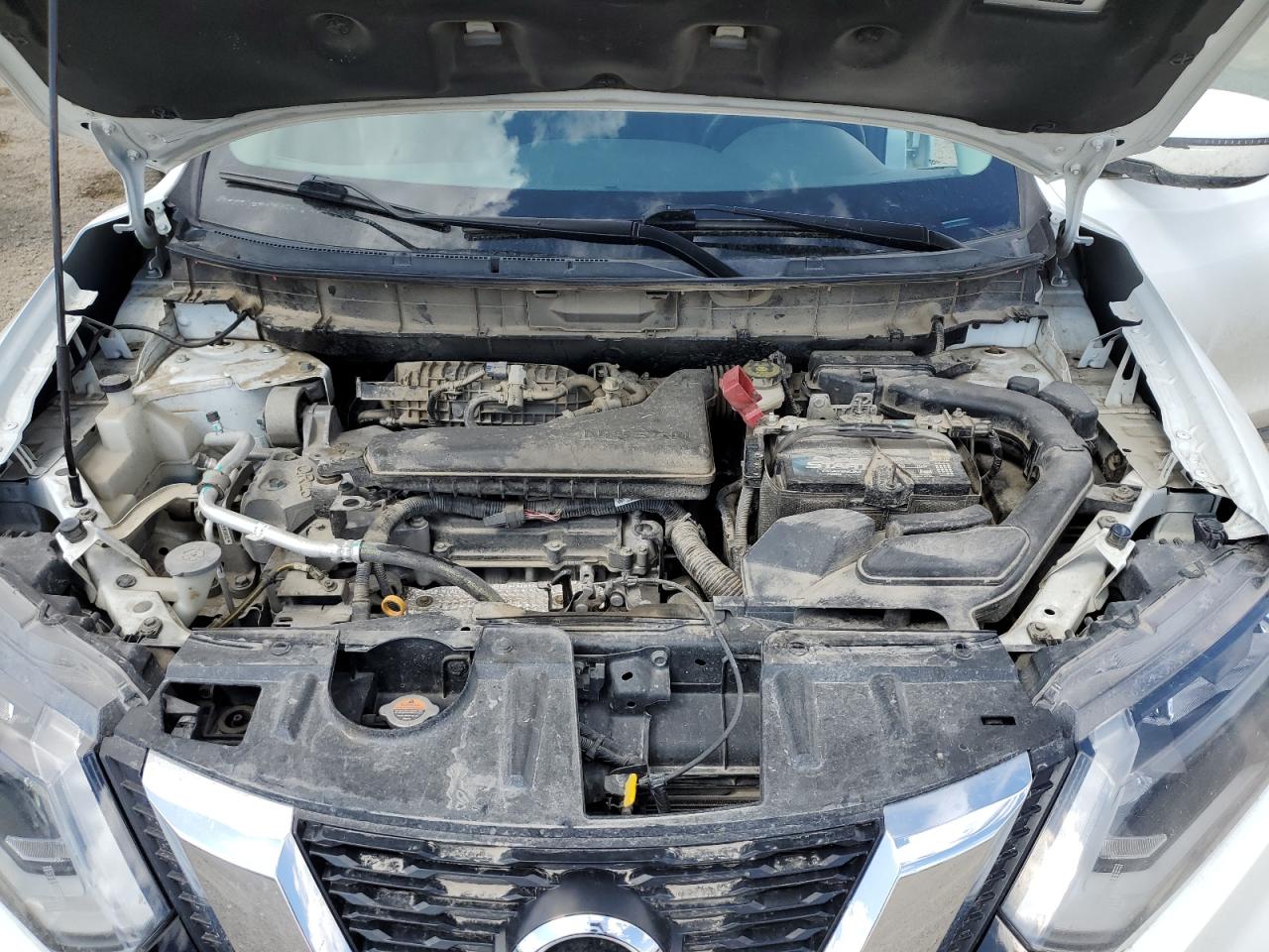 Nissan Rogue S Image 2