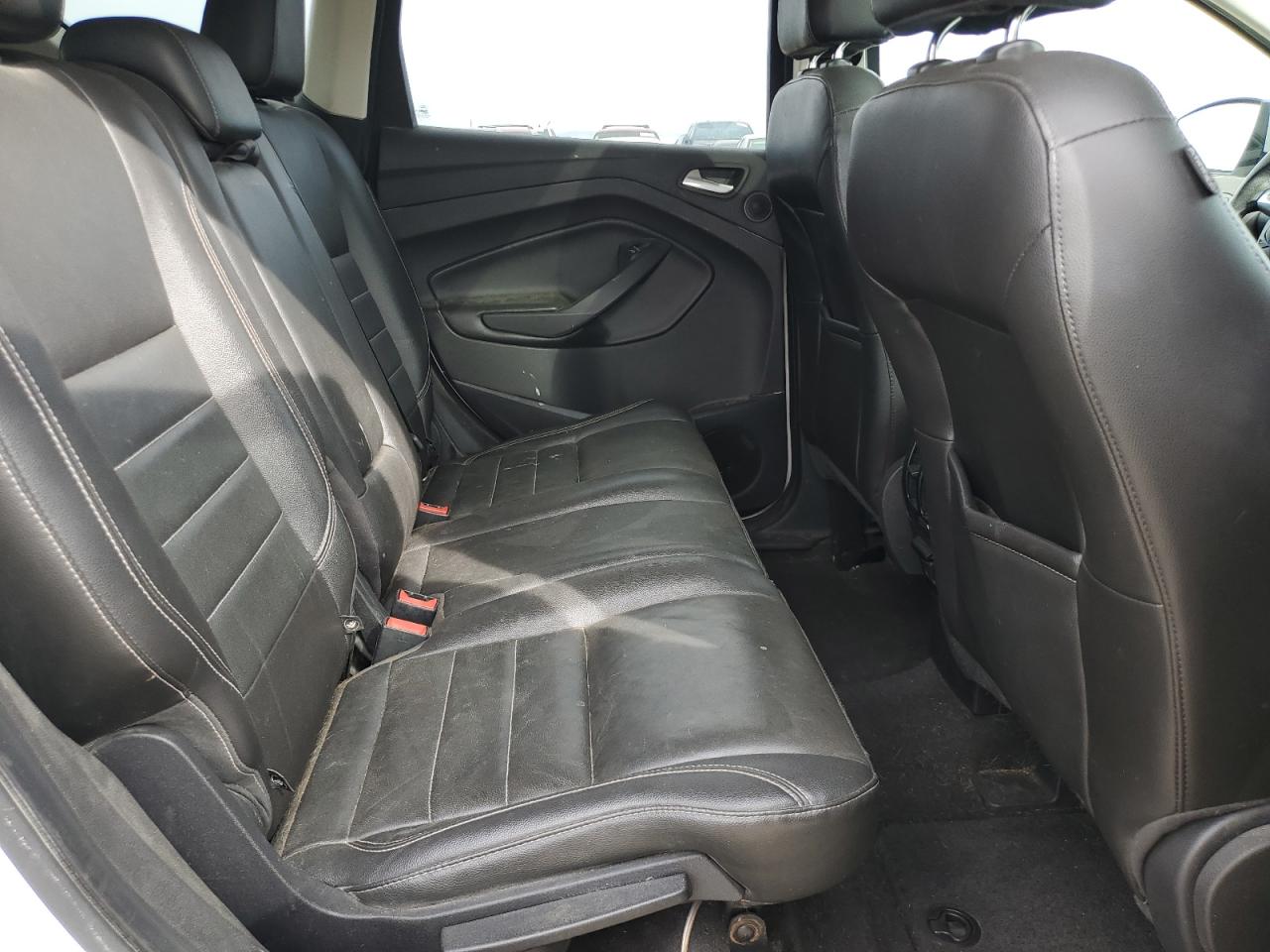 Ford Escape Titanium Image 10