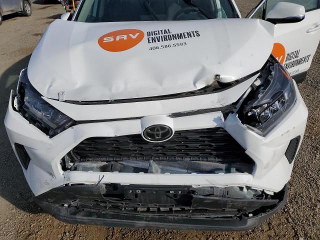 Toyota RAV4 Le Image 12