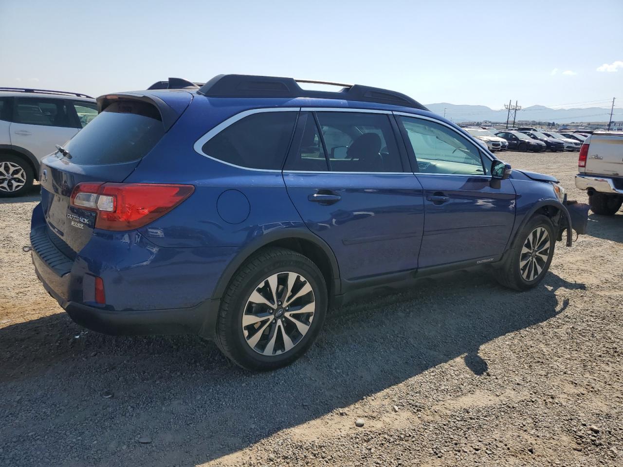 Subaru Outback 2.5i Limited Image 6
