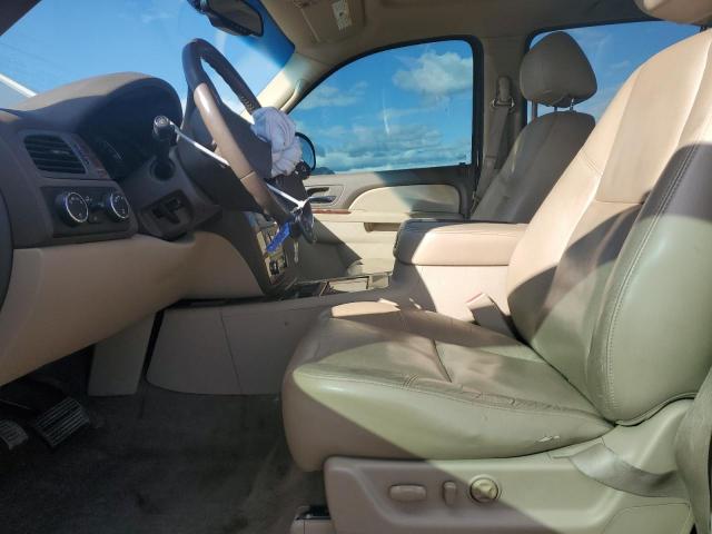 Chevrolet Suburban K1500 Ltz Image 10