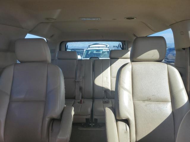 Chevrolet Suburban K1500 Ltz Image 2