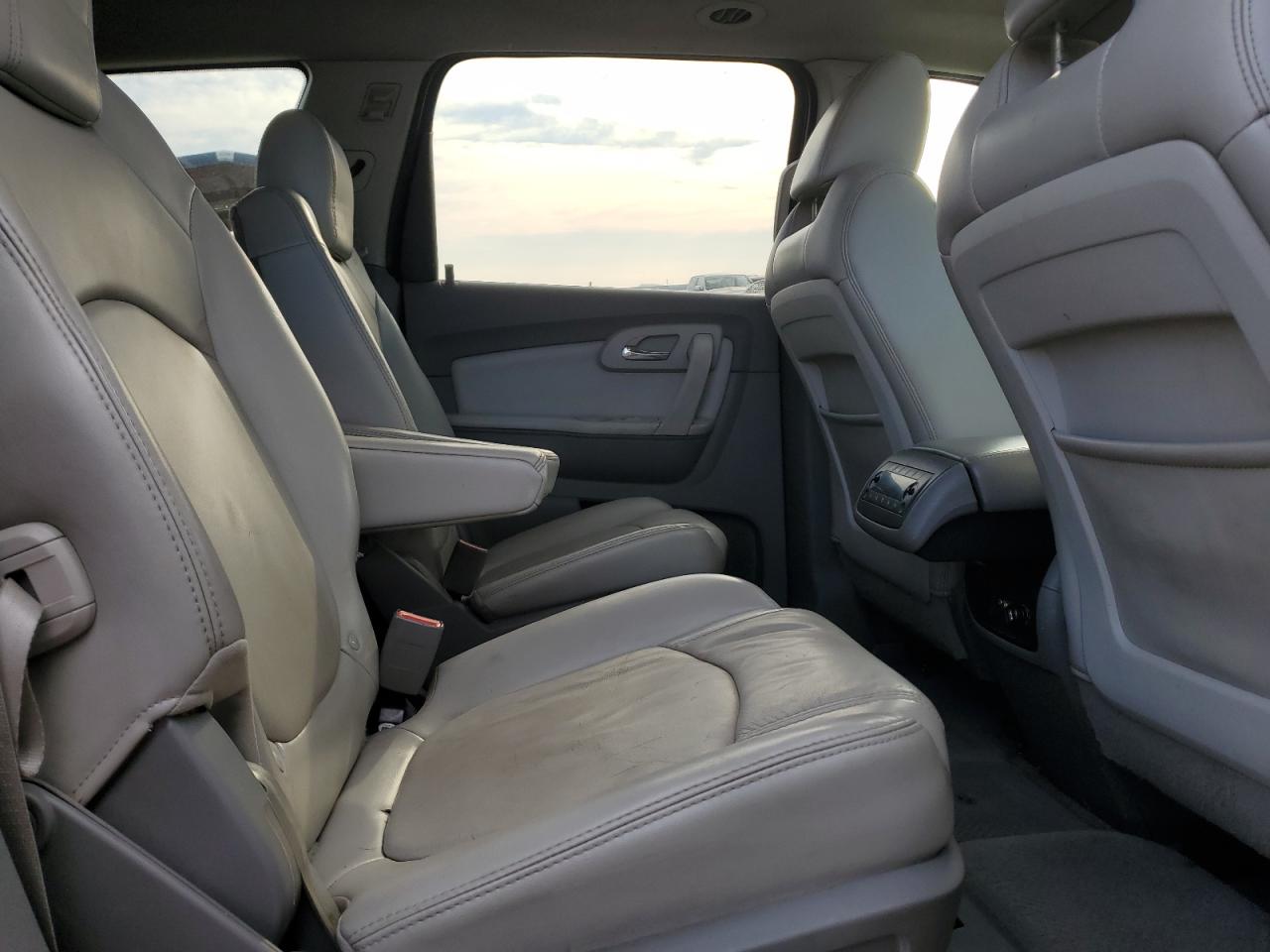 Chevrolet Traverse Lt Image 14