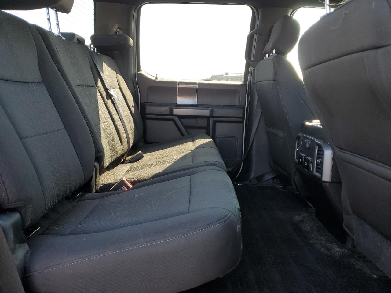 Ford F-150 Supercrew Image 10