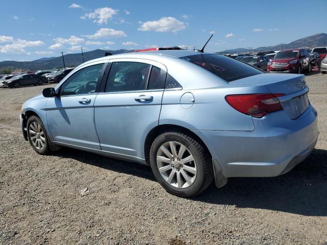 Chrysler 200 Touring Image 2