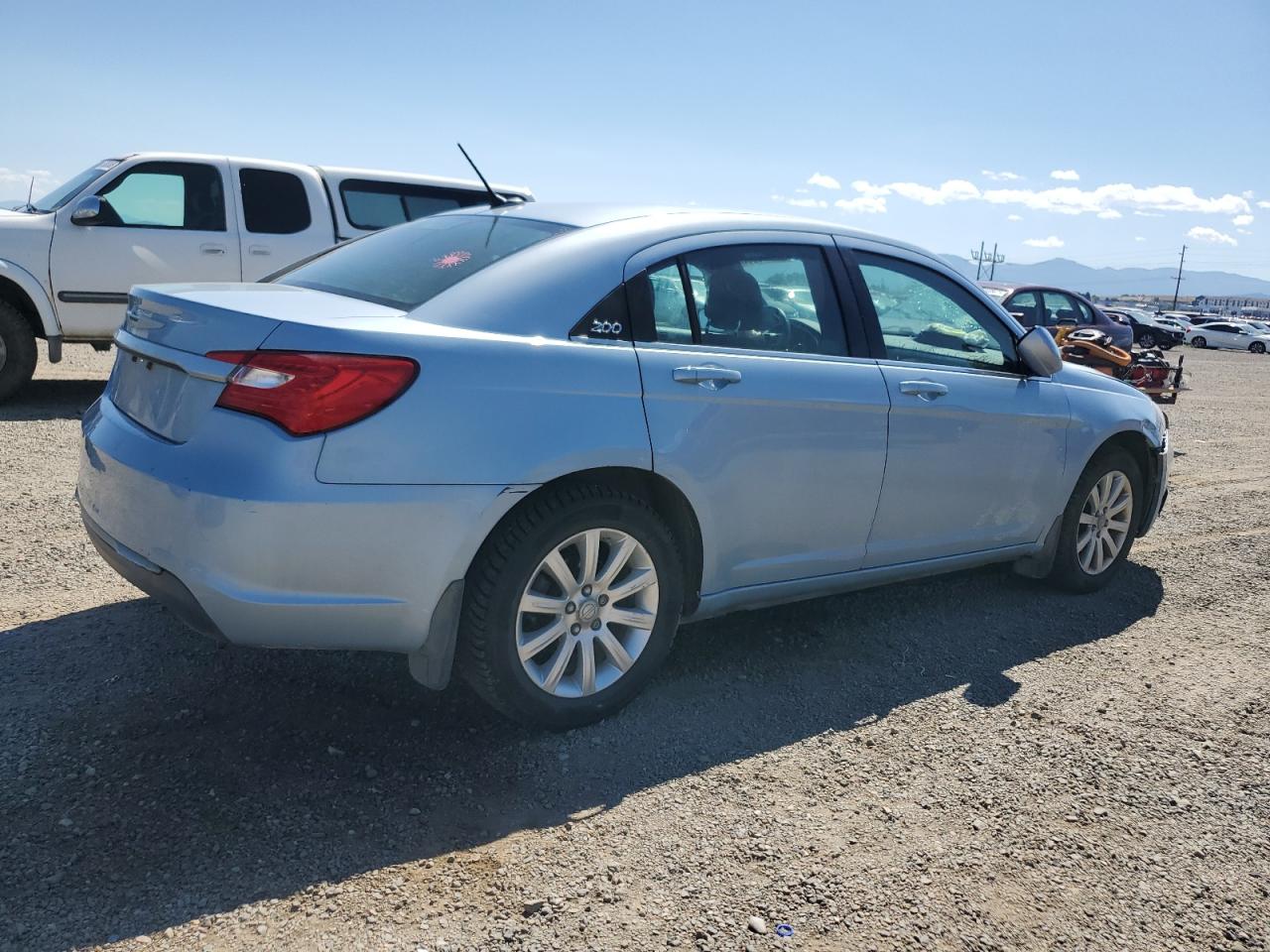 Chrysler 200 Touring Image 8