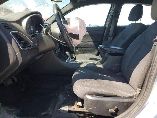 Chrysler 200 Touring Image 6