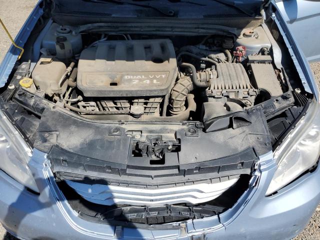 Chrysler 200 Touring Image 11