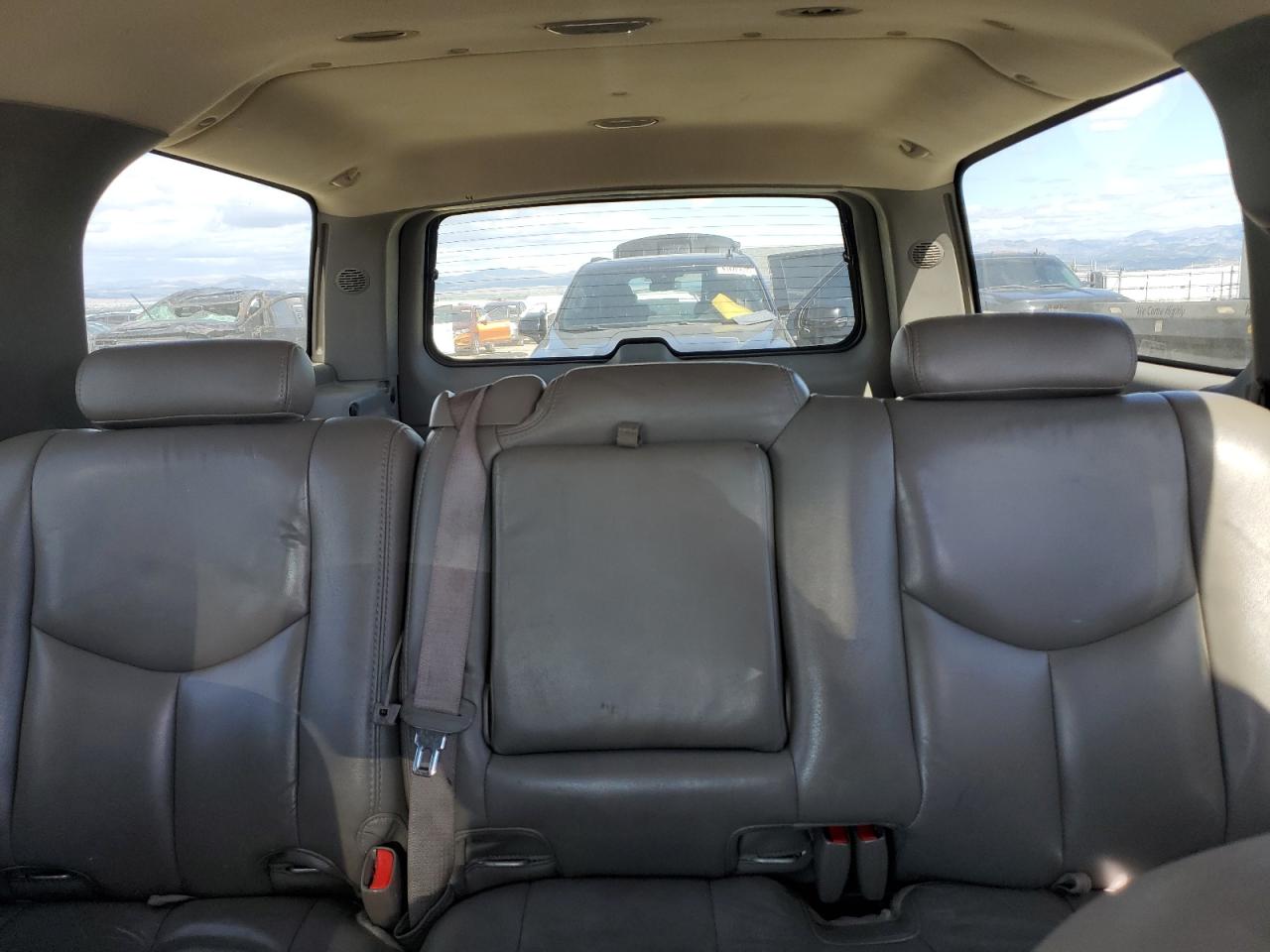 GMC Yukon K1500 Image 10