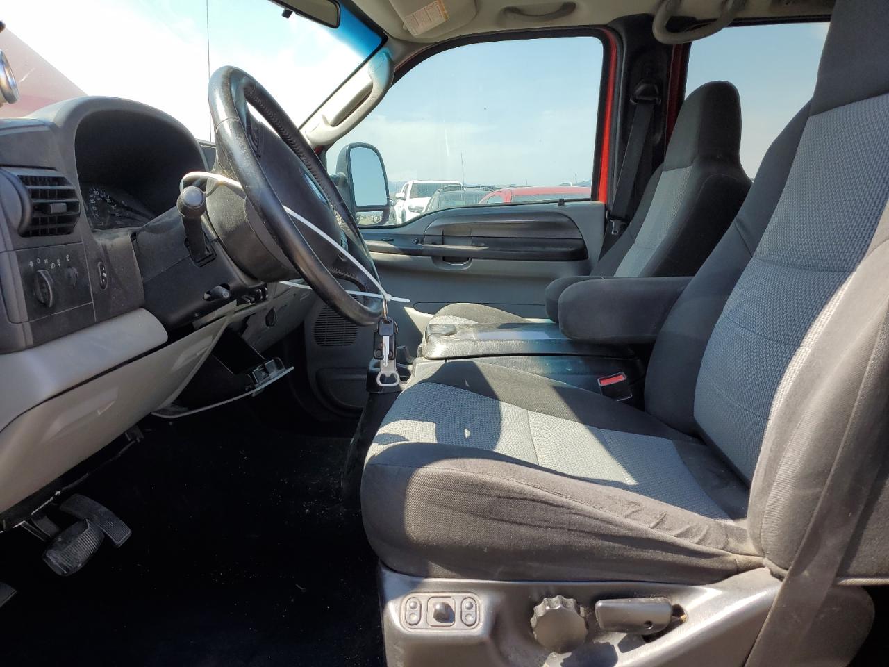 Ford F-350 Super Duty Image 8