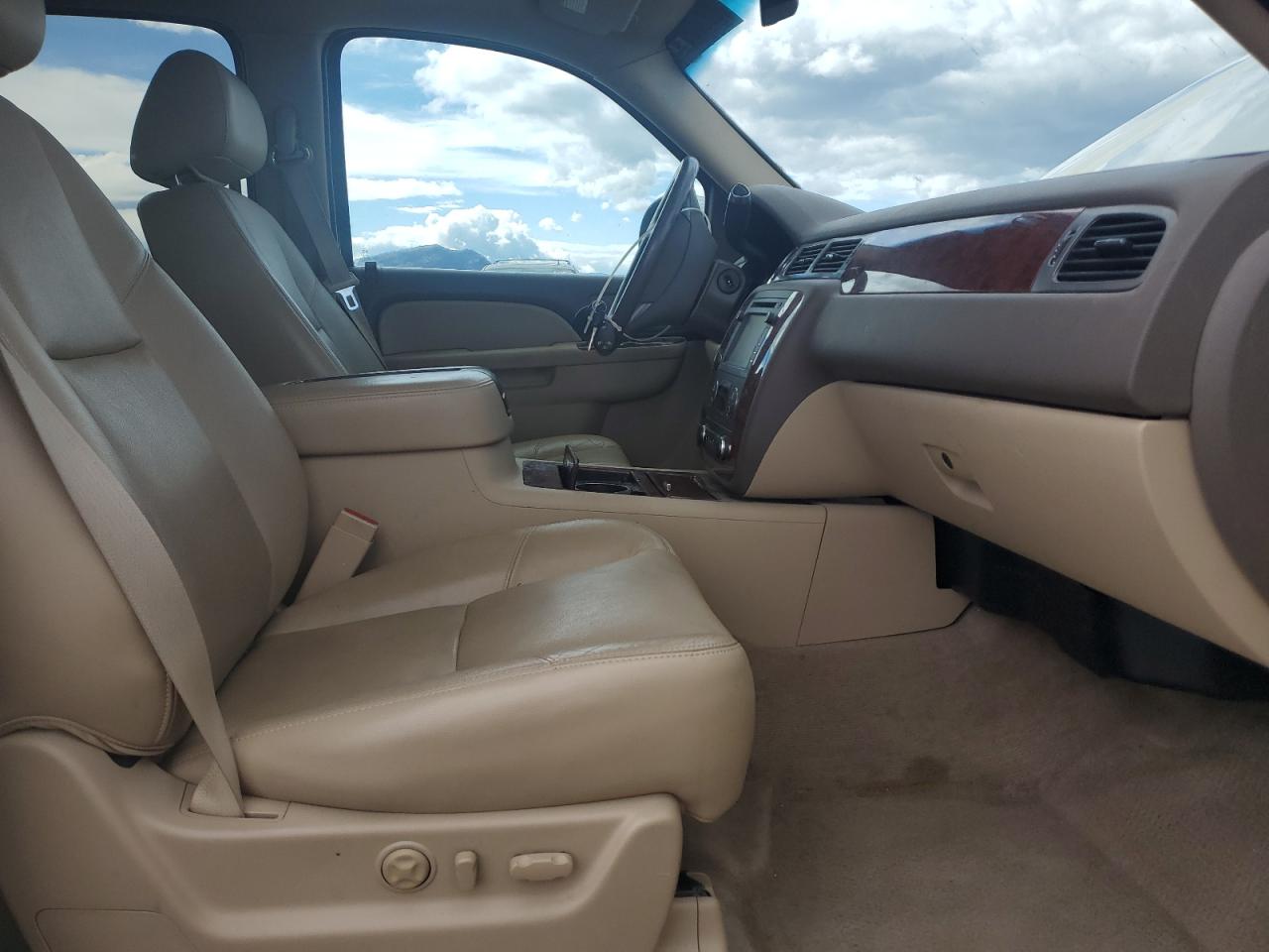 Chevrolet Avalanche Ltz Image 5