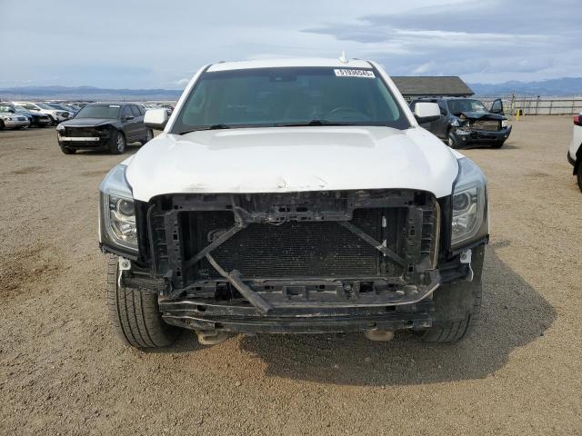 GMC Yukon Denali Image 13