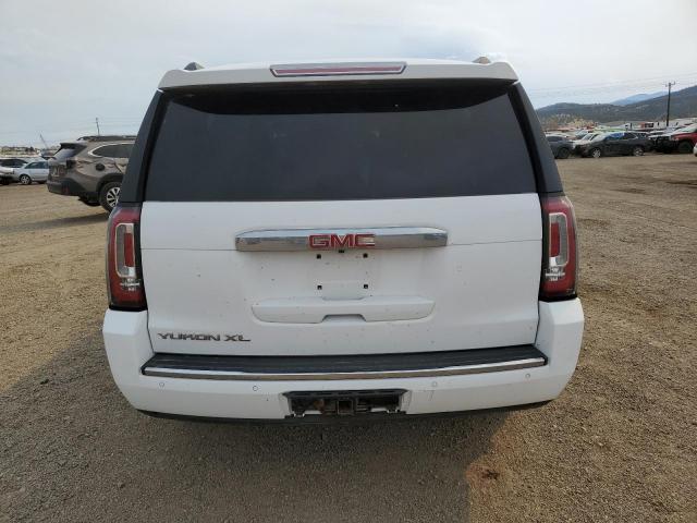 GMC Yukon Denali Image 8