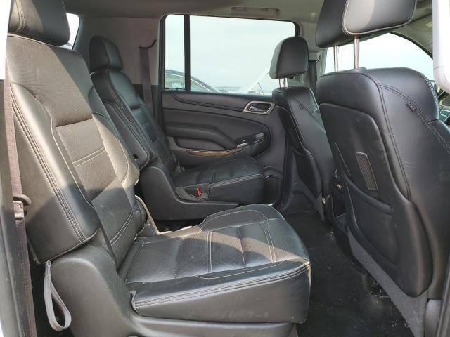 GMC Yukon Denali Image 10