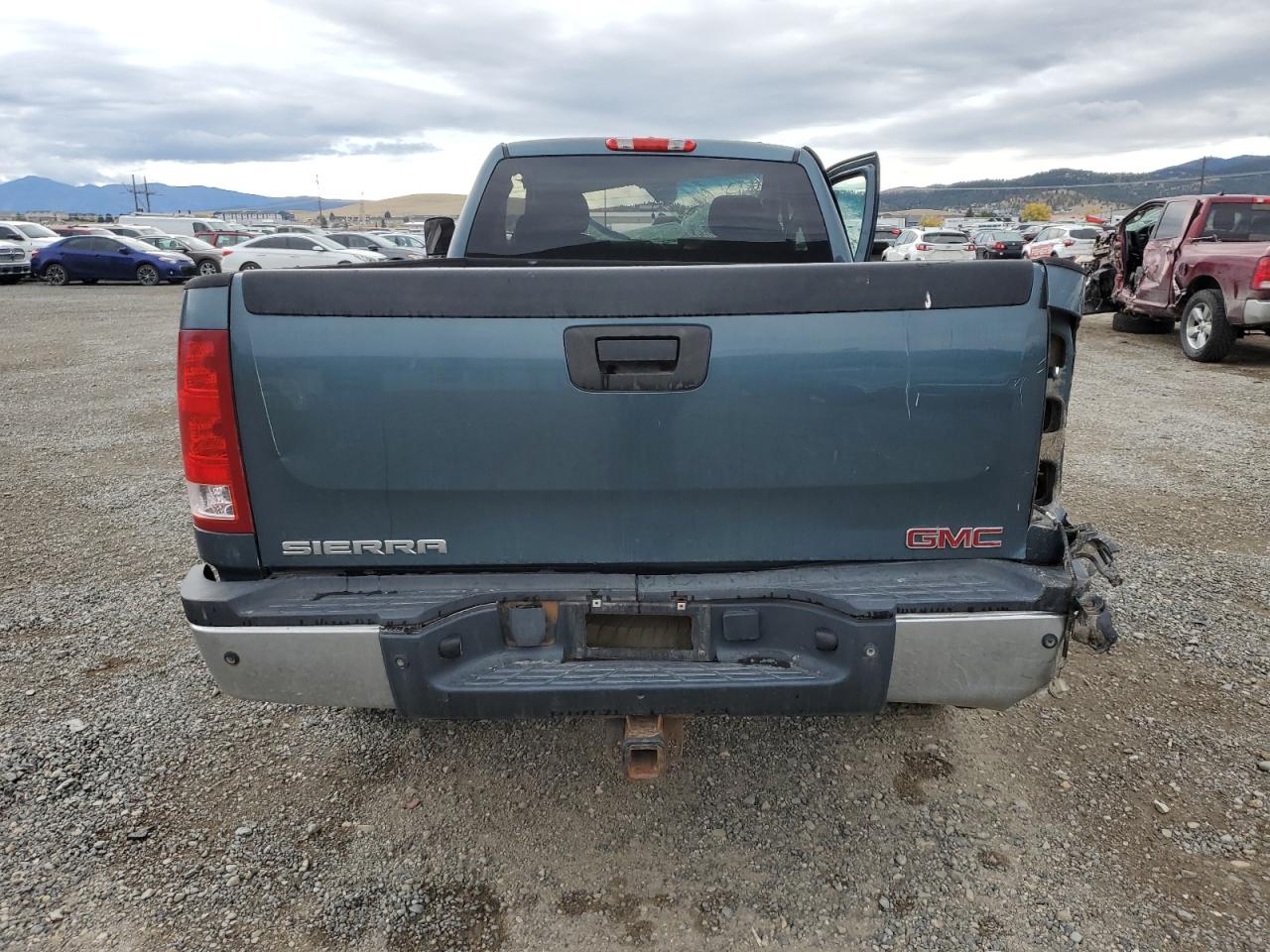 GMC Sierra K2500 Heavy Duty Image 12