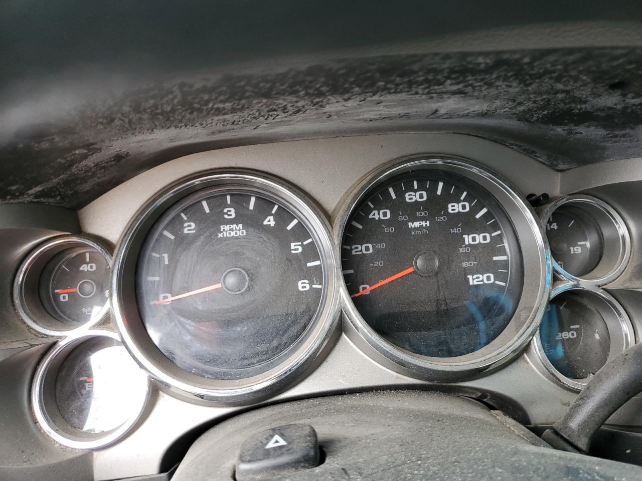 GMC Sierra K2500 Heavy Duty Image 11