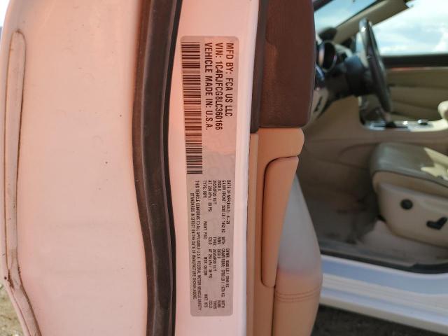 Jeep Grand Cherokee Overland Image 11