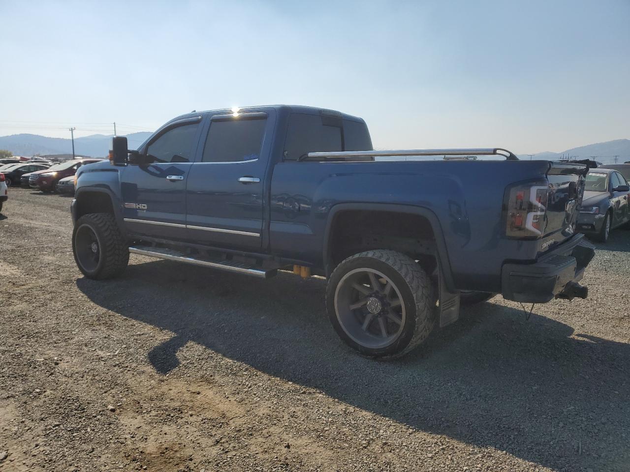 GMC Sierra K2500 Slt Image 3