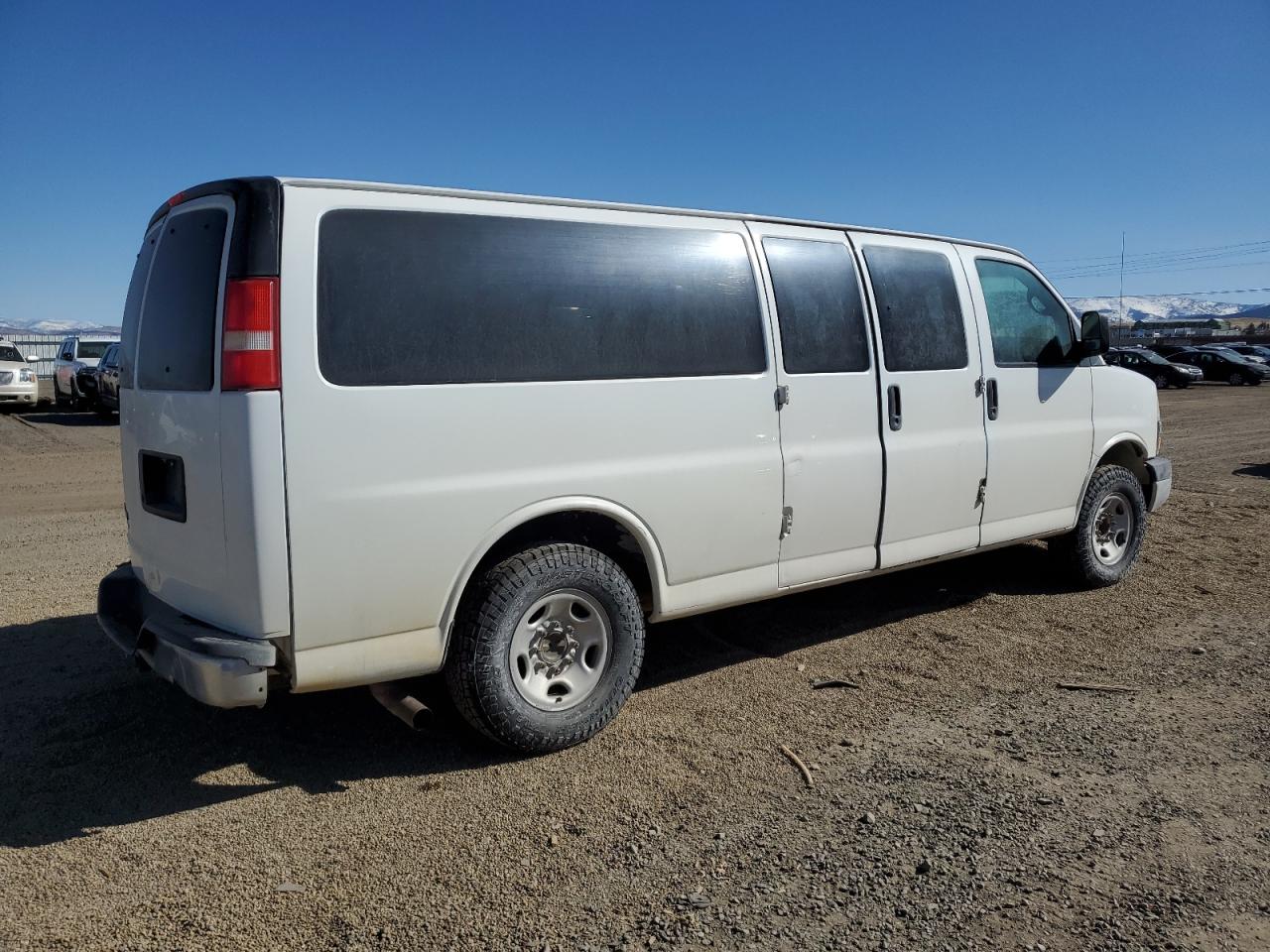 Chevrolet Express Lt Image 4