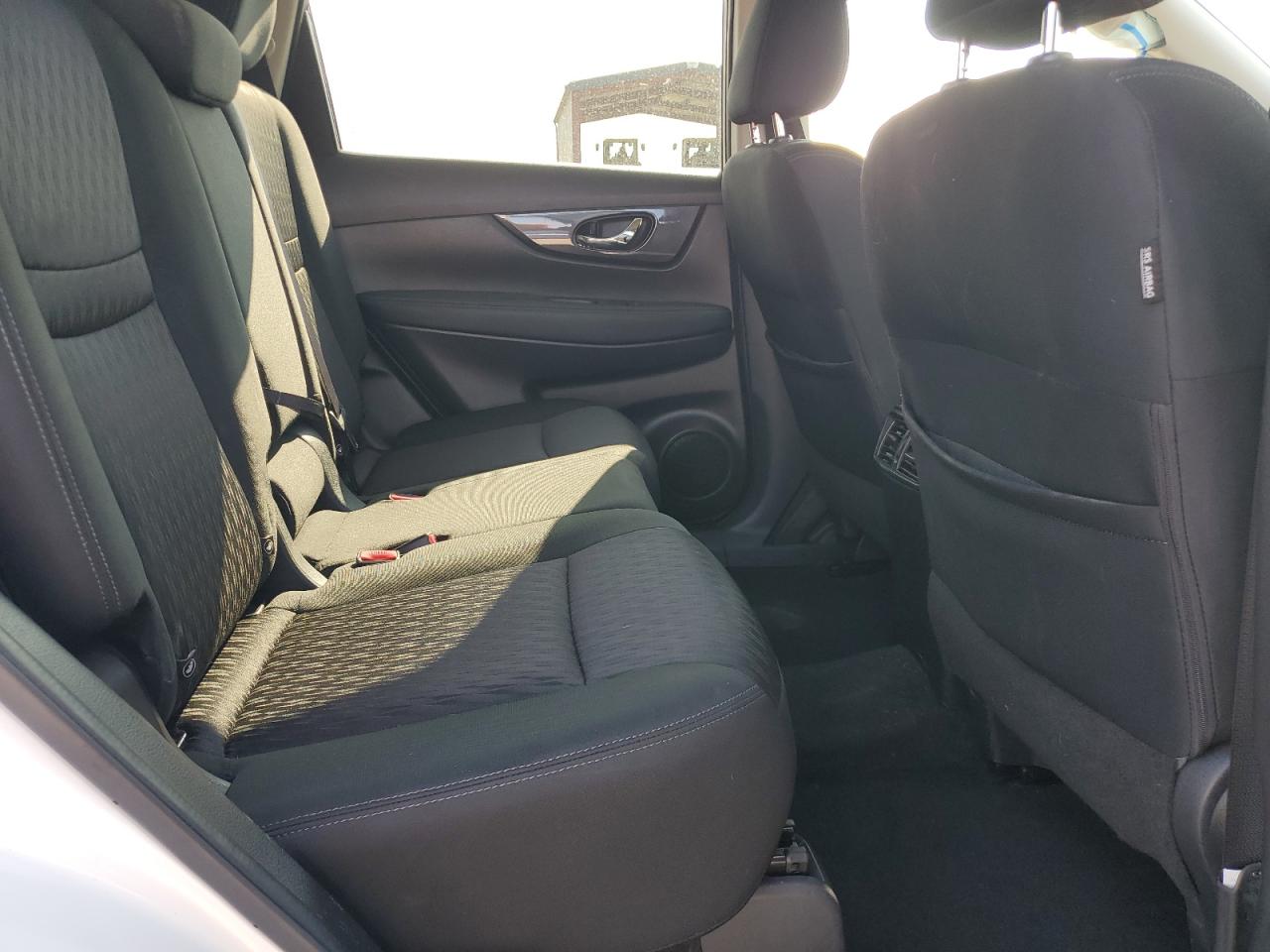 Nissan Rogue S Image 12