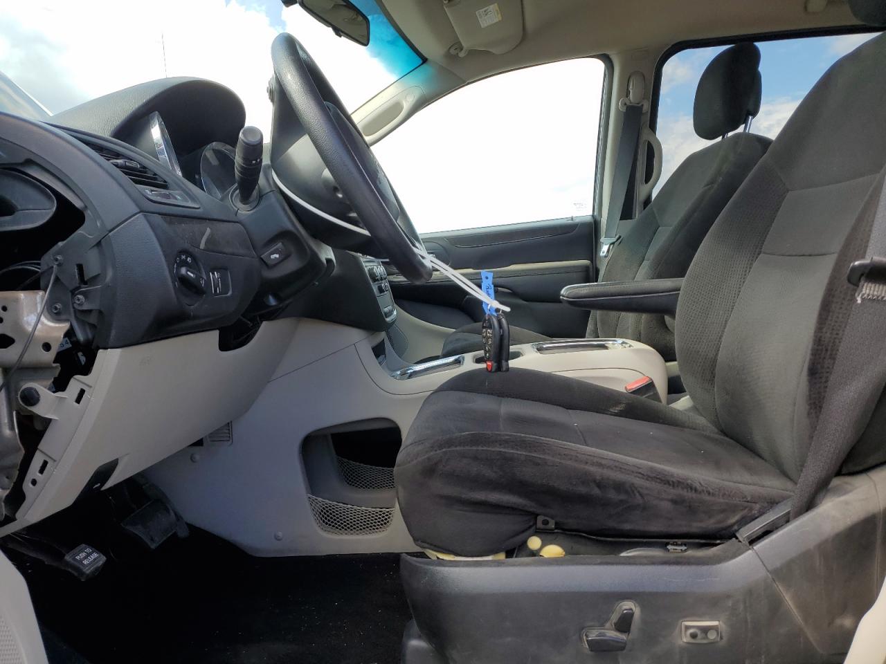 Dodge Caravan Sxt Image 6