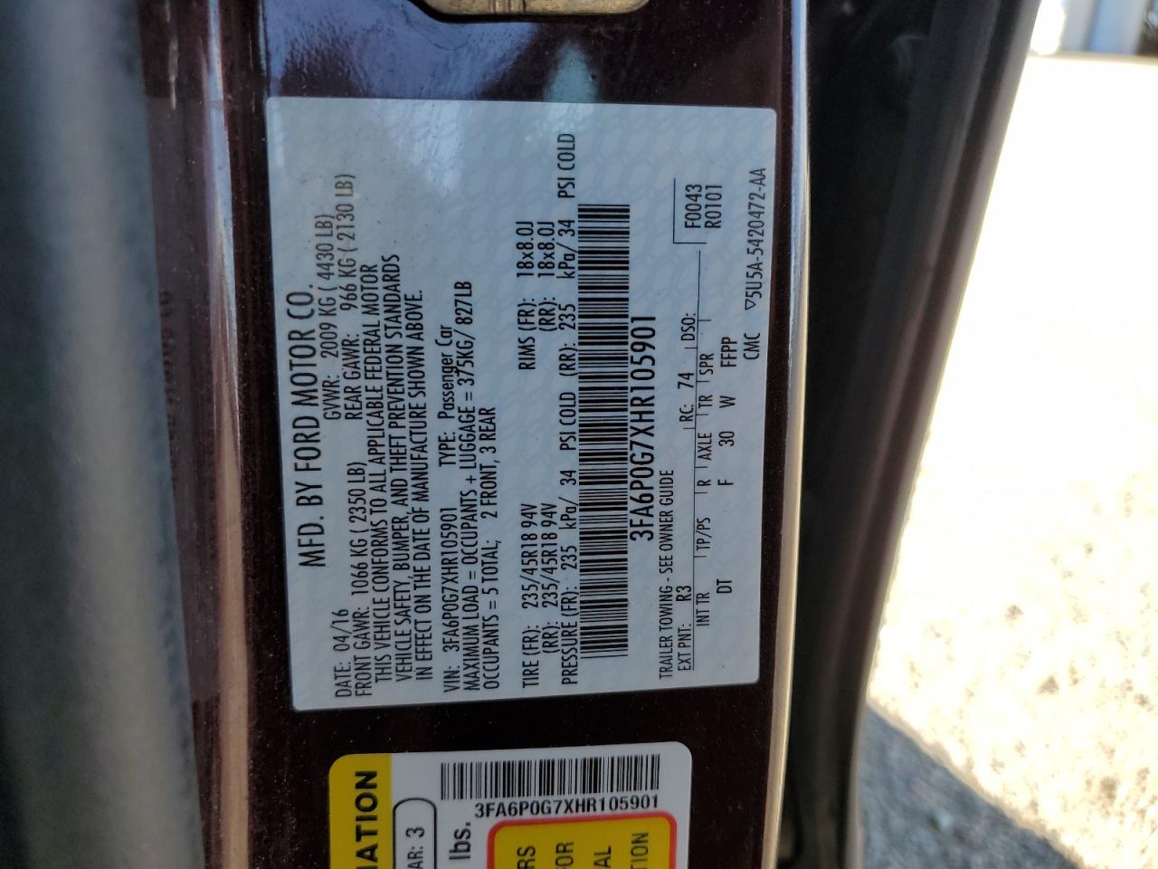 Ford Fusion S Image 10