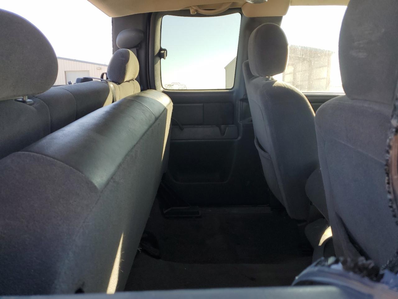 Chevrolet Silverado K1500 Image 2