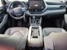 Toyota Highlander Hybrid Platinum Image 11