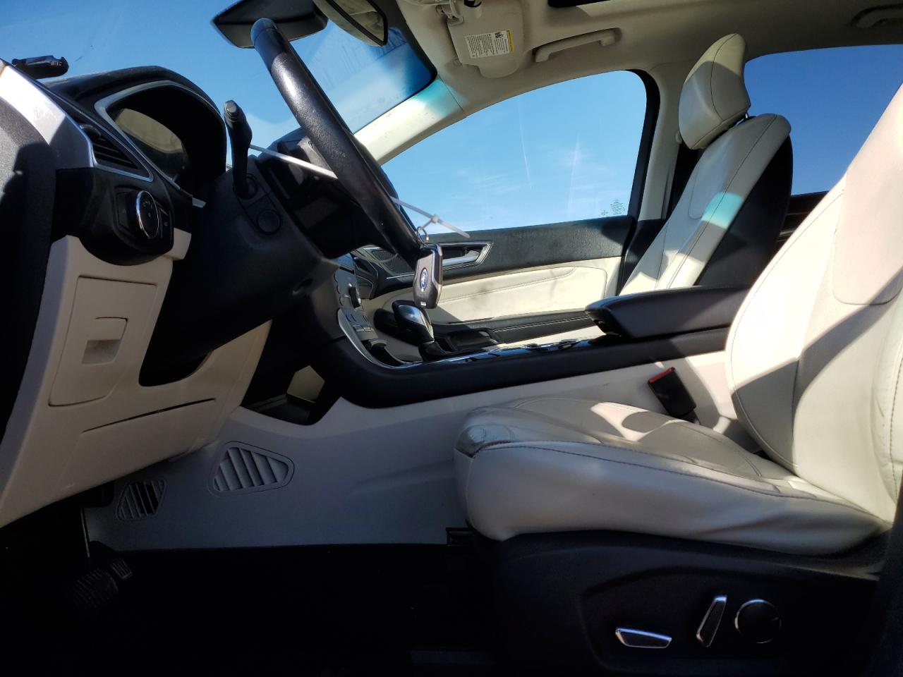 Ford Edge Titanium Image 5